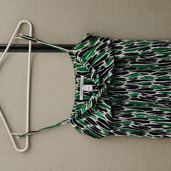 Diane Von Furstenberg Silk Dress Size 8 - Picture 3 of 12